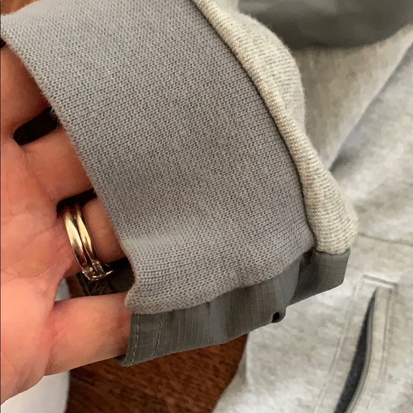 Nike Jacket - Picture 4 of 5